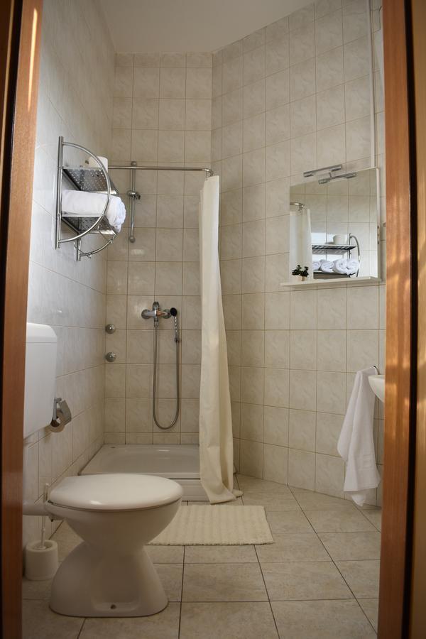 Guest House Regina Mundi Medugorje Bagian luar foto
