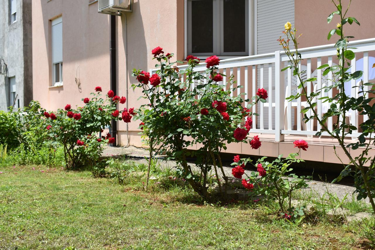Guest House Regina Mundi Medugorje Bagian luar foto