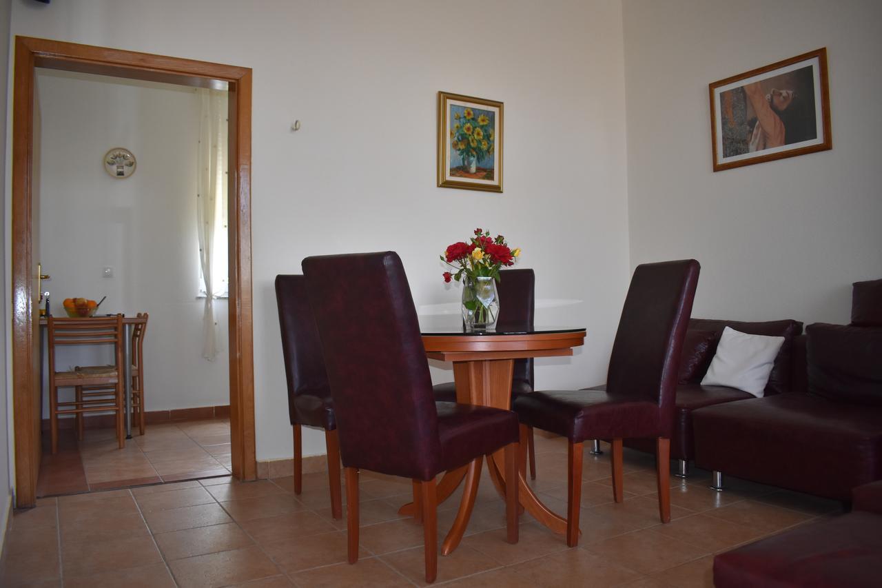 Guest House Regina Mundi Medugorje Bagian luar foto