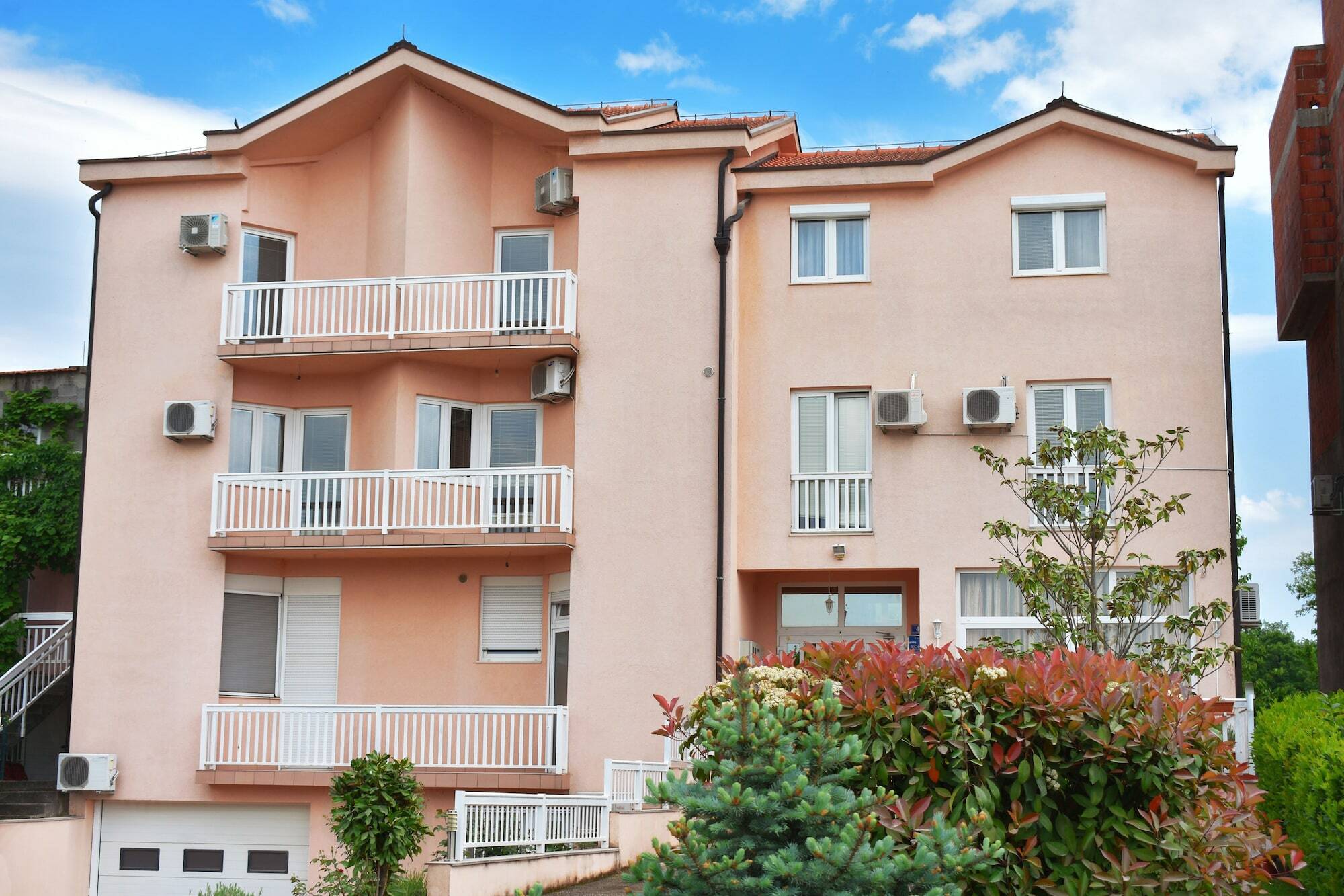 Guest House Regina Mundi Medugorje Bagian luar foto